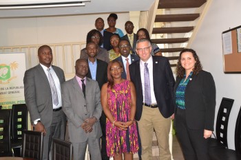 S&eacute;ance de d&eacute;briefing du Directeur des Op&eacute;rations du MCC, M. Jonathan NASH, avec les Experts de la Coordination Nationale.